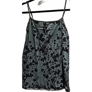 Liz Lange maternity tank size S